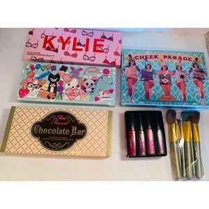 Eyeshadow Palette Lip Gloss, Makeup Brush Cosmetics Makeup Bundle Lot